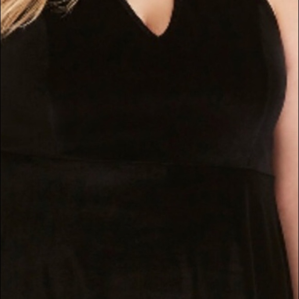 Cute peplum top - Picture 3 of 4